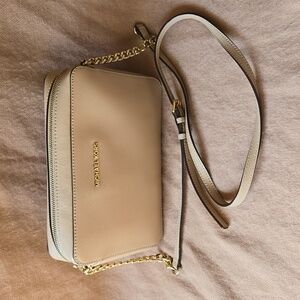 *SALE*Michael Kors Jetset Crossbody